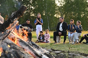 Аким Северо-Казахстанской области посетил детский лагерь в Аккайынском районе