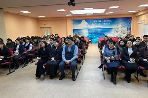 Петропавл қаласындағы № 6 К. Жырау атындағы мектеп педагогтары Қазақстан Республикасы Конституциясына енгізілетін өзгерістер жобасын талқылады