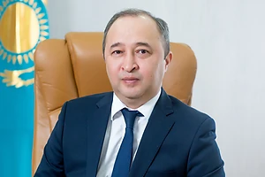 Новая Конституция как фундамент образованного и инновационного Казахстана - взгляд ректора Kozybayev University Ербола Исакаева