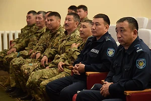 В Акжарском районе Северо-Казахстанской области обсудили роль дисциплины в воспитании молодёжи
