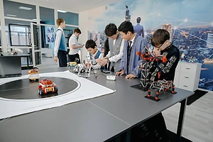 Цифровизация сел и новые возможности для молодежи: Гауез Нурмухамбетов посетил Аккайынский район