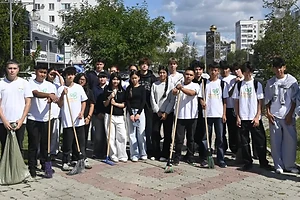 Молодёжь Петропавловска вышла на уборку города