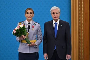 Капитан полиции из СКО Татьяна Долбышева получила орден «Айбын» II степени из рук Президента