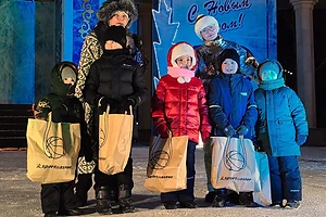 В Петропавловске прошла яркая праздничная ретро-программа в канун Нового года