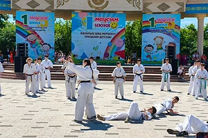 Каратисты СКО покорили зрителей на Дне защиты детей в Петропавловске, показав силу духа и мастерство
