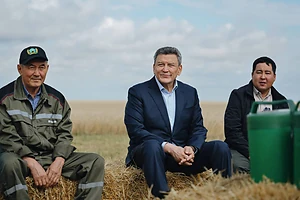 Аким СКО ознакомился с ходом уборочной кампании и развитием Мамлютского района