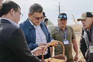 Аким СКО ознакомился с ходом уборочной кампании в Айыртауском районе