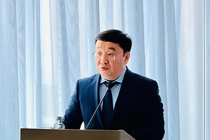 Вице-министр труда и социальной защиты населения РК Эльдар Кузенбаев провел встречу с жителями СКО и ответил на их актуальные вопросы
