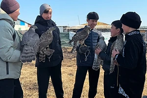 Дала рухы тірілді: Солтүстік Қазақстан облысы Шал ақын ауданының Бірлік ауылында құсбегілердің ірі додасы өтті