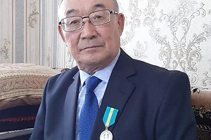 Председатель совета ветеранов района Шал акына СКО Турар Оразалин призвал граждан ответственно подойти к выборам депутатов Курултая