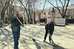 Петропавл қаласында республикалық «Мәдени мұраны бірге сақтайық» акциясы аясында көрнекті жазушы Ғабит Мүсіреповтің ескерткіші тазартылып, абаттандырылды