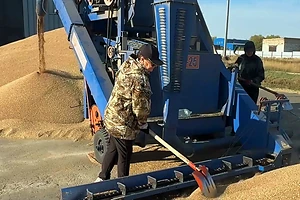 В ТОО «UNITE-ИНВЕСТ» Уалихановского района СКО завершили уборочную кампанию