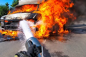 Грузовой автомобиль загорелся на улице Абая в Петропавловске