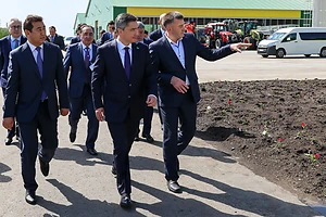 Олжас Бектенов Президенттің СҚО ауыл шаруашылығын дамыту жөніндегі тапсырмаларының орындалу барысын тексеріп, шаруалармен кездесті