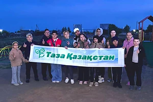 В рамках акции «Таза Қазақстан» в районе М. Жумабаева СКО провели субботник на детской игровой площадке